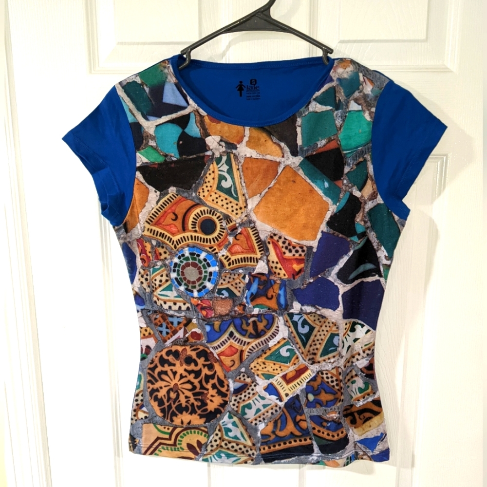 Tee shirt